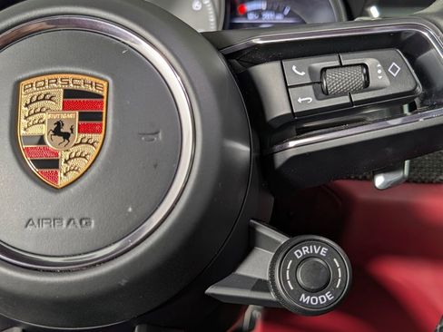 Certified 2023 Porsche Macan S image 37