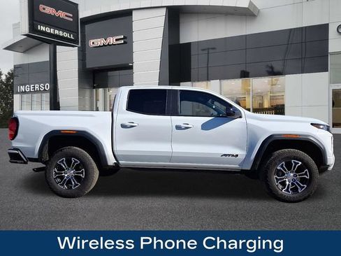 Used 2025 GMC Canyon AT4 w/ AT4 Premium Package AWD/4WD image 27