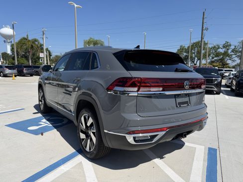 New 2026 Volkswagen Atlas Cross Sport SEL AWD/4WD image 5