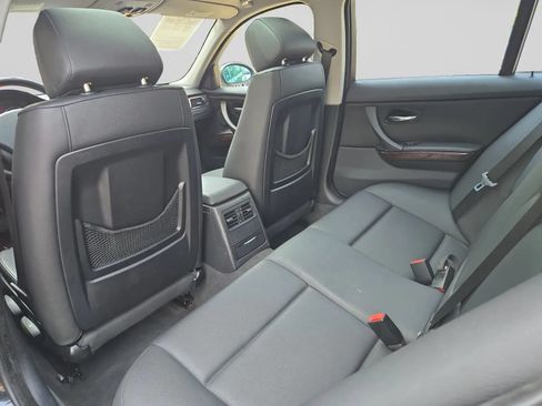 Used 2006 BMW 325i Sedan RWD image 26