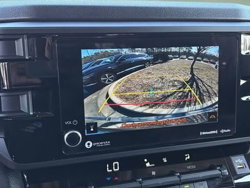 Used 2024 Toyota Tundra SR5 w/ SR5 Convenience Package AWD/4WD image 21
