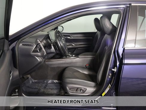 Used 2022 Toyota Camry XSE image 7