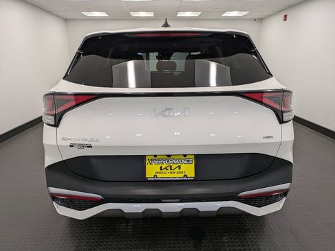 Certified 2024 Kia Sportage LX image 5