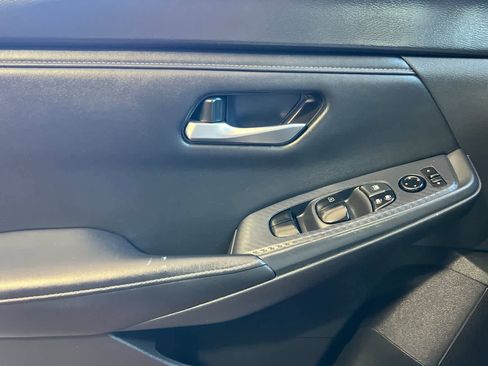 Used 2023 Nissan Sentra SV FWD image 13