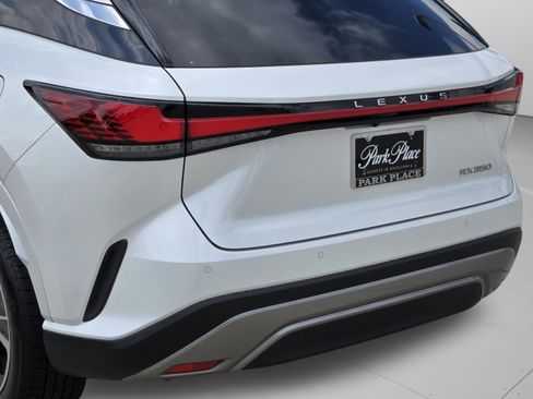 Used 2025 Lexus RX 350 Premium w/ Accessory Package (Z1) FWD image 38