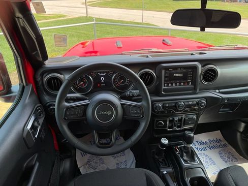 Used 2023 Jeep Wrangler Unlimited Sport AWD/4WD image 37