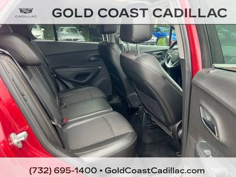 Used 2019 Chevrolet Trax LT w/ Sun & Sound Package AWD/4WD image 7