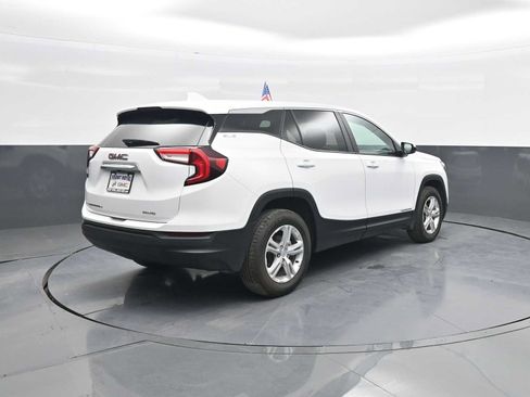 Used 2024 GMC Terrain SLE AWD/4WD image 7