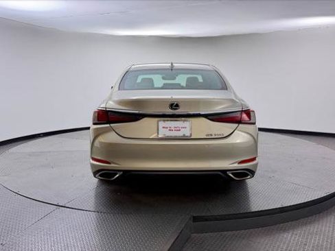 Used 2019 Lexus ES 350 w/ Premium Package FWD image 6