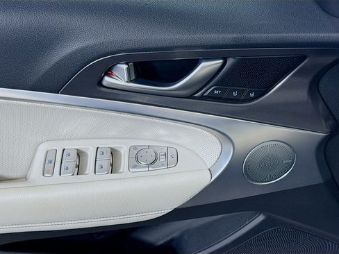 Used 2024 Genesis G70 2.5T w/ Sport Prestige Package image 24