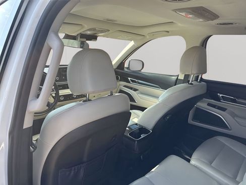 Used 2020 Kia Telluride S w/ S 8 Passenger Seating Package image 17