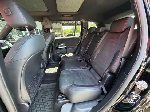 Used 2022 Mercedes-Benz GLB 250 image 37