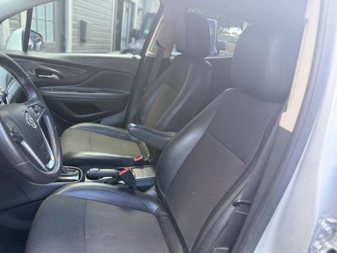 Used 2020 Buick Encore Preferred image 15