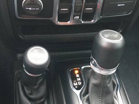 Used 2022 Jeep Wrangler Unlimited Sport AWD/4WD image 24