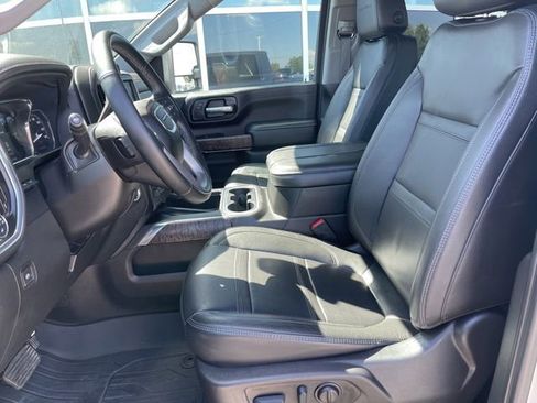 Used 2023 GMC Sierra 3500 Denali w/ Denali Ultimate Package AWD/4WD image 13