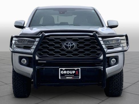 Used 2022 Toyota Tacoma TRD Off-Road AWD/4WD image 4