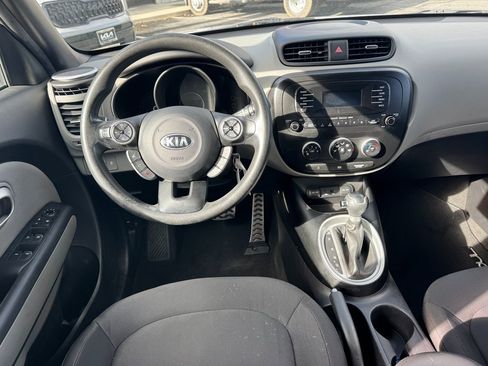Used 2014 Kia Soul image 12