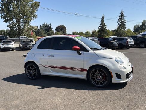 Used 2019 FIAT 500 Abarth w/ Popular Equipment Package FWD image 7