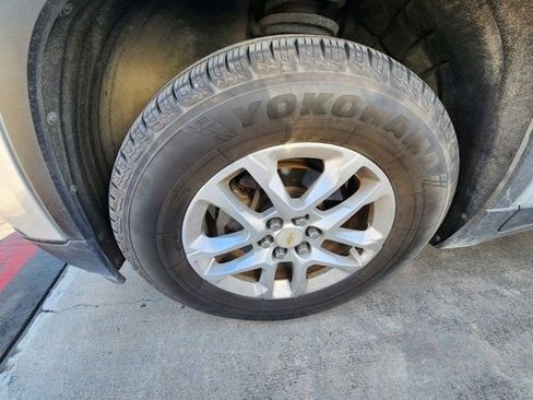 Used 2018 Chevrolet Traverse LS image 9