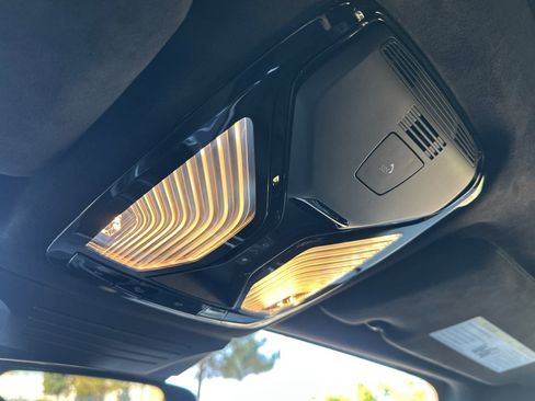 Used 2023 BMW X7 xDrive40i w/ M Sport Package image 23