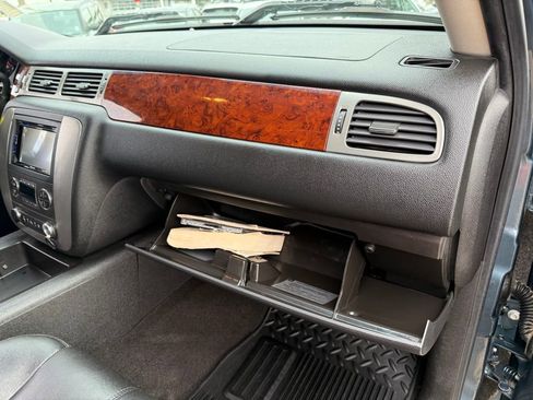 Used 2010 GMC Sierra 2500 SLT w/ SLT Convenience Package image 20