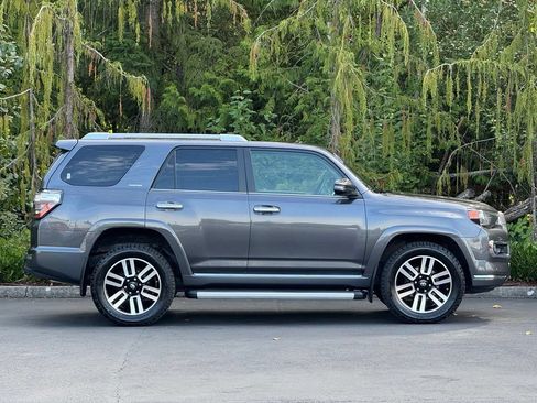 Used 2019 Toyota 4Runner Limited AWD/4WD image 41