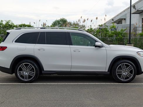 Used 2024 Mercedes-Benz GLS 450 4MATIC image 8