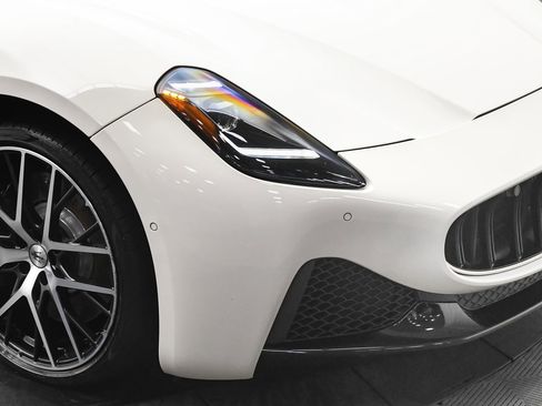 Used 2024 Maserati GranTurismo Modena image 15