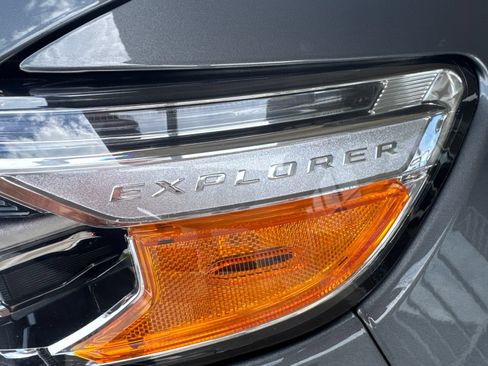 Certified 2023 Ford Explorer XLT w/ Equipment Group 202A AWD/4WD image 14