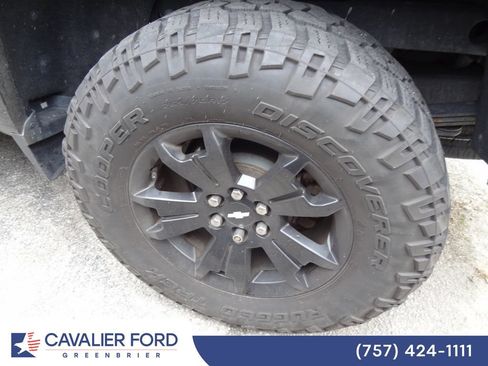 Used 2019 Chevrolet Colorado Z71 w/ Z71 Midnight Edition AWD/4WD image 9