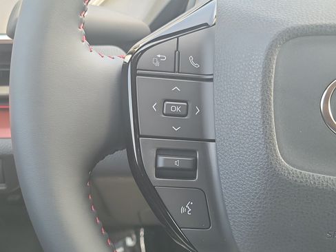 New 2026 Toyota Prius Plug-In Hybrid FWD image 24