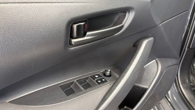 Used 2024 Toyota Corolla LE FWD image 15