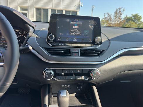 New 2025 Nissan Altima 2.5 SR image 20