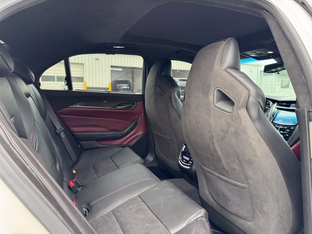 Used 2018 Cadillac CTS V RWD image 11