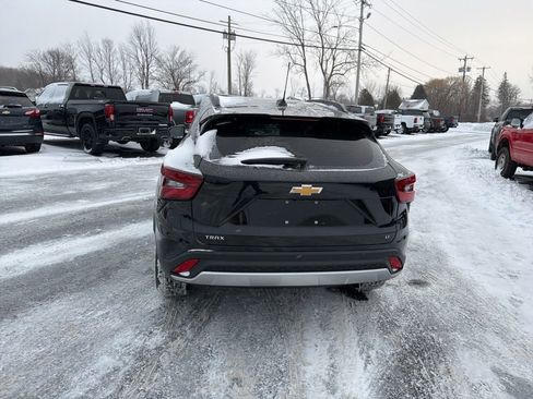 New 2026 Chevrolet Trax LT w/ Driver Confidence Package image 7
