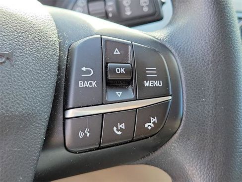 Certified 2022 Ford Escape SE w/ SE Sport Appearance Package image 23