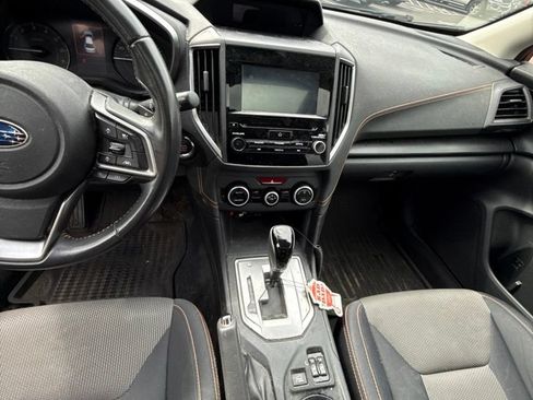 Used 2020 Subaru Crosstrek 2.0i Premium w/ Moonroof Package 2 AWD/4WD image 9