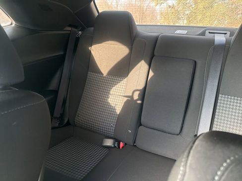 Used 2022 Dodge Challenger GT image 33