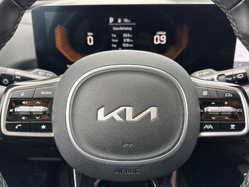Used 2024 Kia Sorento S image 27