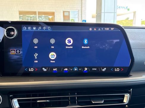 New 2026 Chevrolet Traverse LT w/ Midnight/Sport Edition FWD image 21