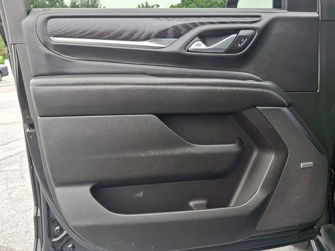 Used 2022 GMC Yukon Denali AWD/4WD image 15