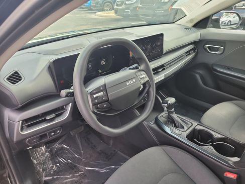 Used 2025 Kia K4 LXS FWD image 19