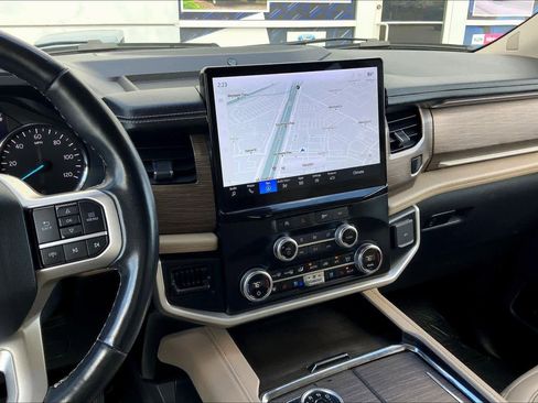 Used 2024 Ford Expedition Max Limited image 6