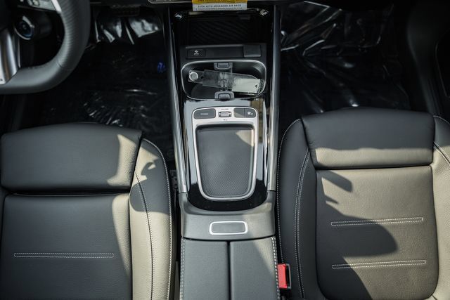 New 2026 Mercedes-Benz GLA 35 AMG 4MATIC image 27
