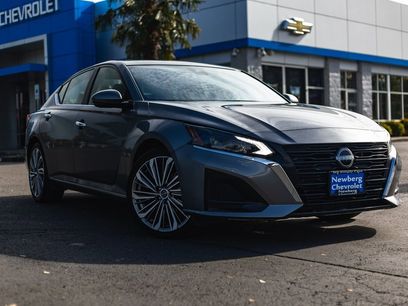 Used 2023 Nissan Altima 2.5 SL