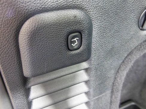 Used 2020 Jeep Grand Cherokee Limited X image 39