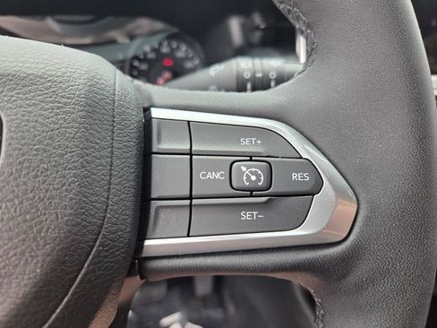 Used 2026 Jeep Compass Latitude AWD/4WD image 26