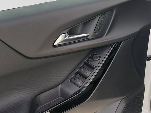 New 2026 Chevrolet Equinox LT image 19