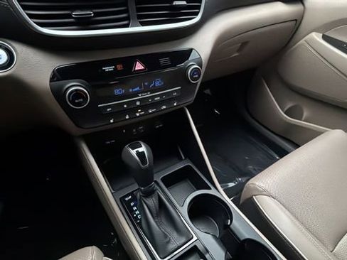 Used 2020 Hyundai Tucson Limited FWD image 14