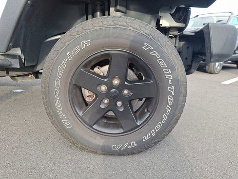 Used 2016 Jeep Wrangler Sport image 8